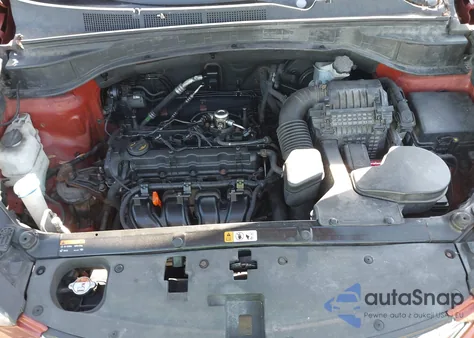 2013 Hyundai Santa Fe Sport z USA, uszkodzony, nr VIN 5XYZUDLB8DG101027